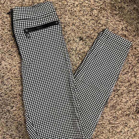 Urban Outfitters Pants - UO High-waisted Plaid Pants. Size 2.